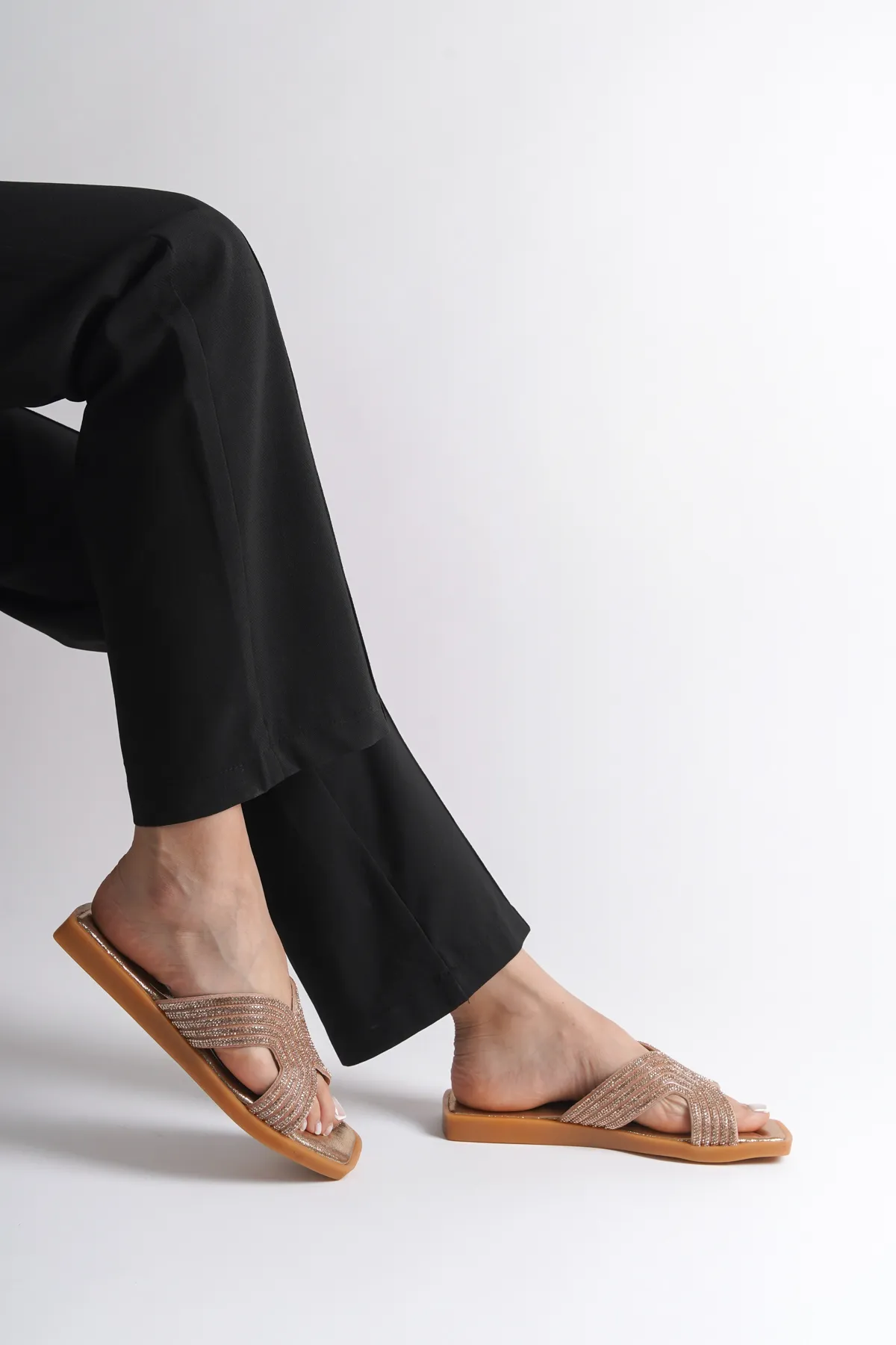 Capone Outfitters  Pantolette - Rosa - Flacher Absatz
