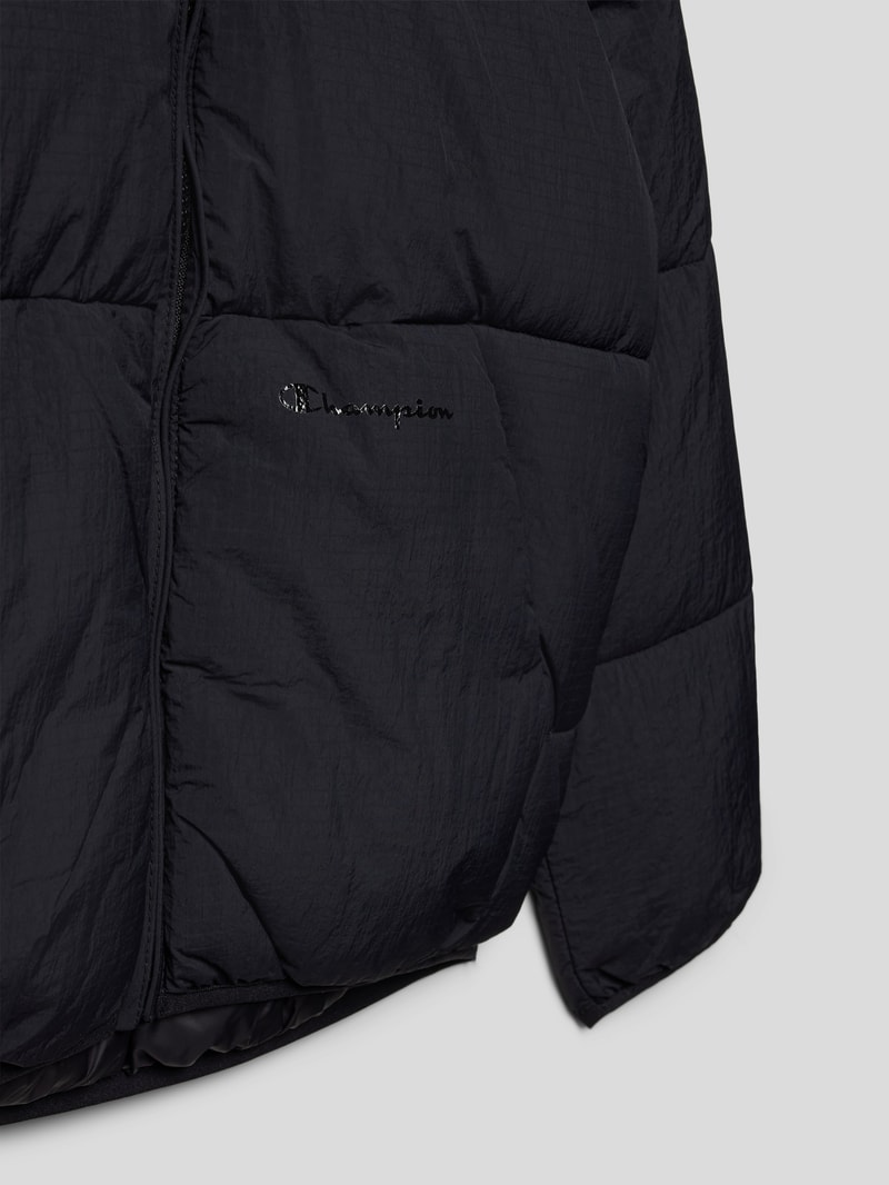 Steppjacke mit Label-Print Modell 'Rochester' in schwarz