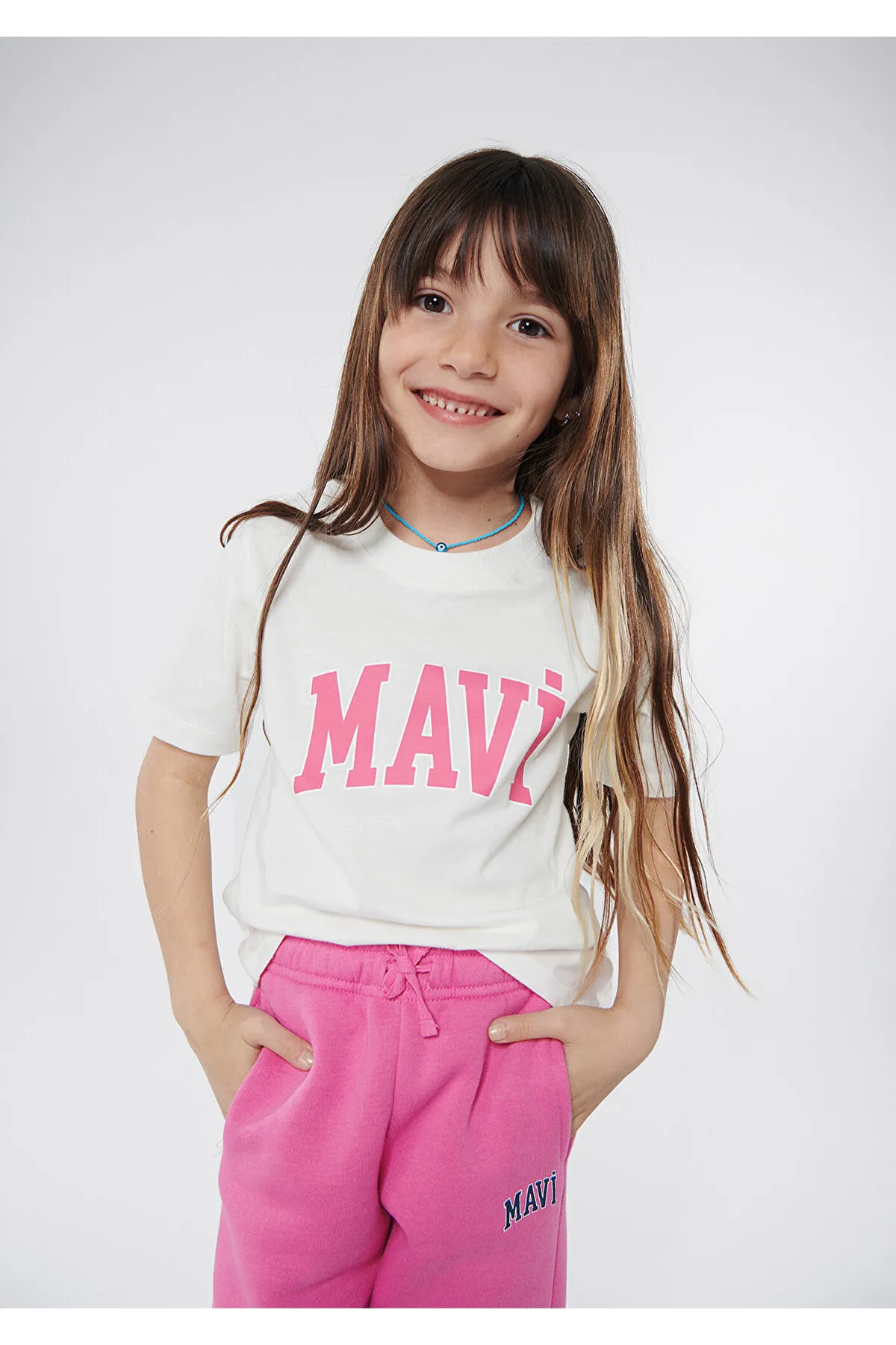 Mavi  Weißes T-Shirt mit Logo-Print, reguläre Passform / normaler Schnitt 7610109-70057