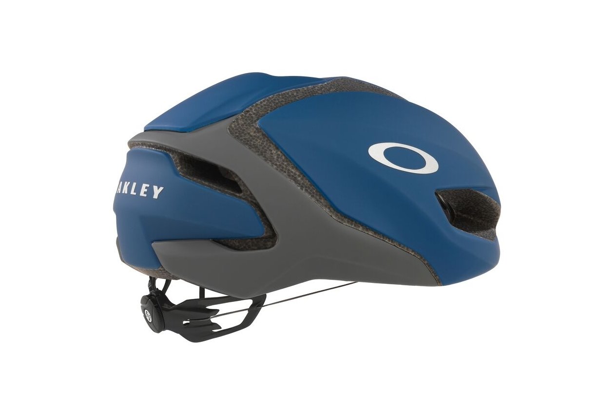 Oakley ARO5