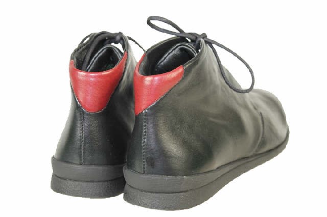 THINK Winterstiefel schwarz