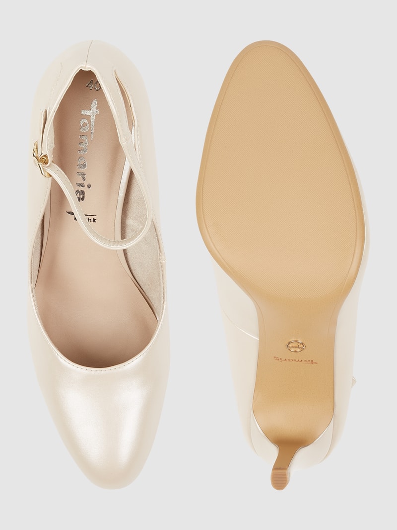 Pumps in Leder-Optik in offwhite