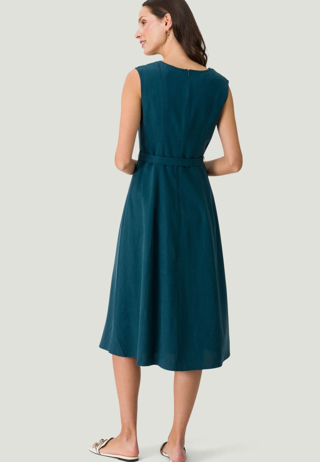 Midikleid mit Bindegürtel