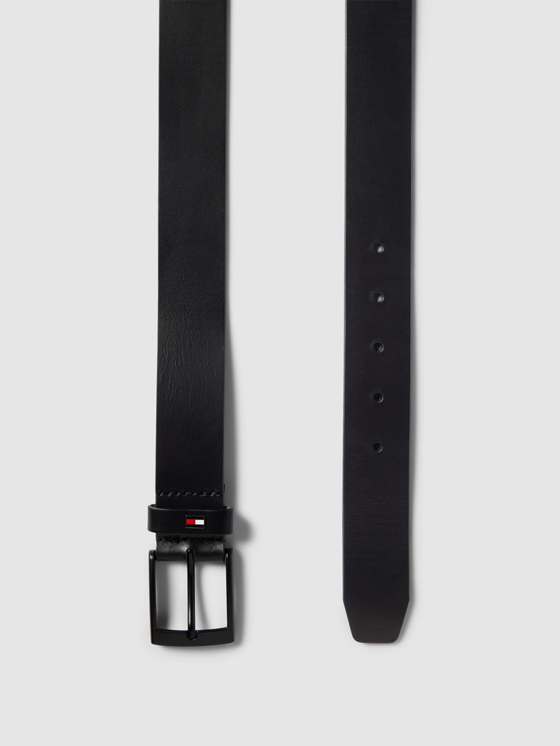 Gürtel mit Label-Detail in schwarz