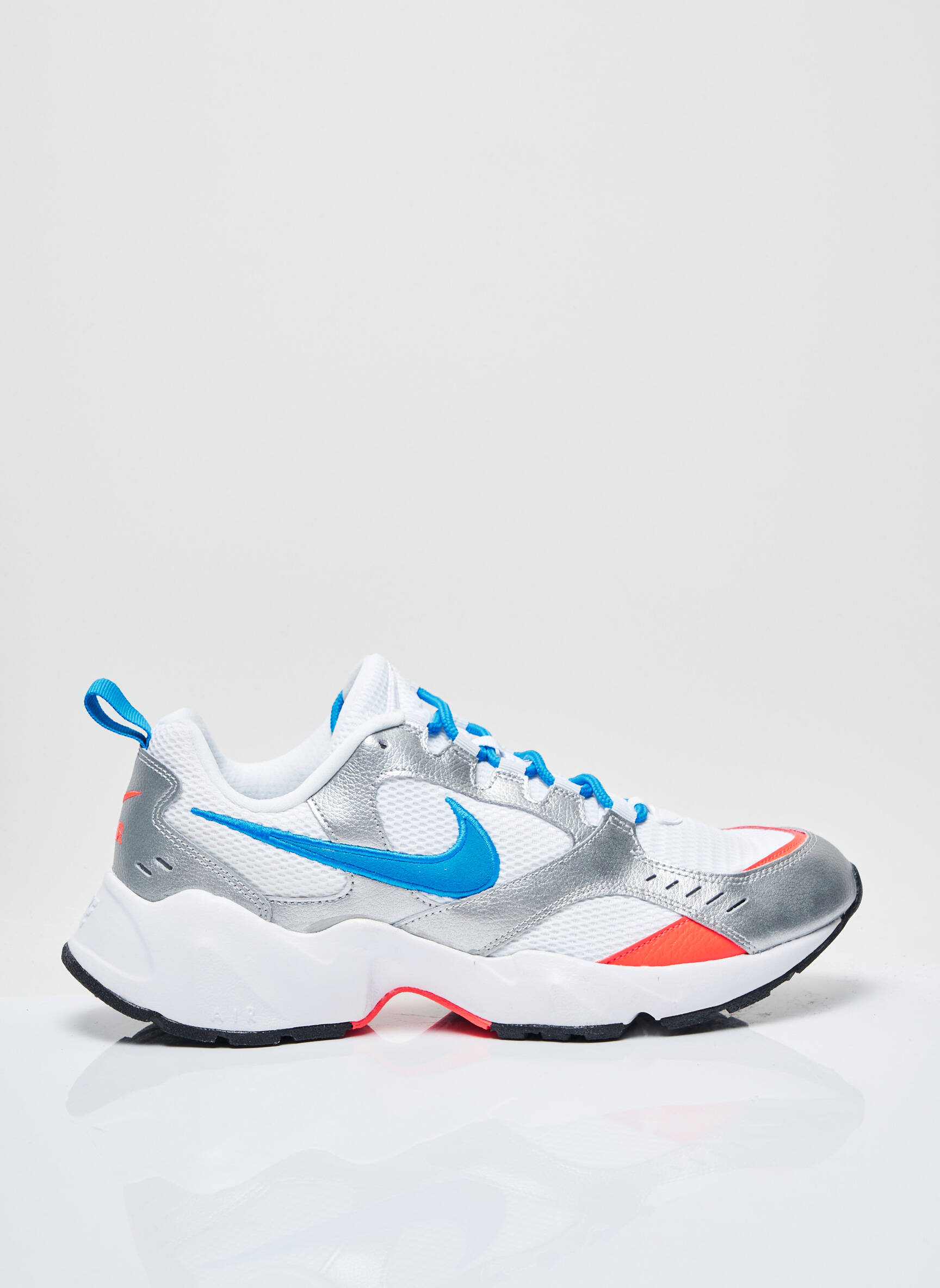 Nike Baskets Femme couleur blanc