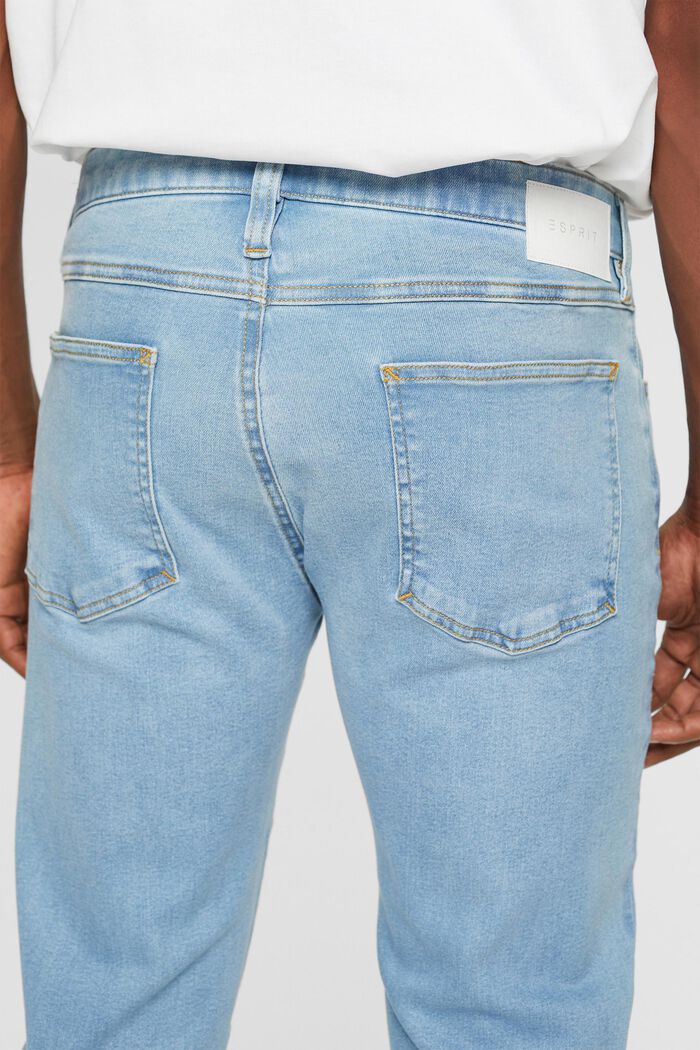 Schmale Jeans mit mittlerer Bundhöhe