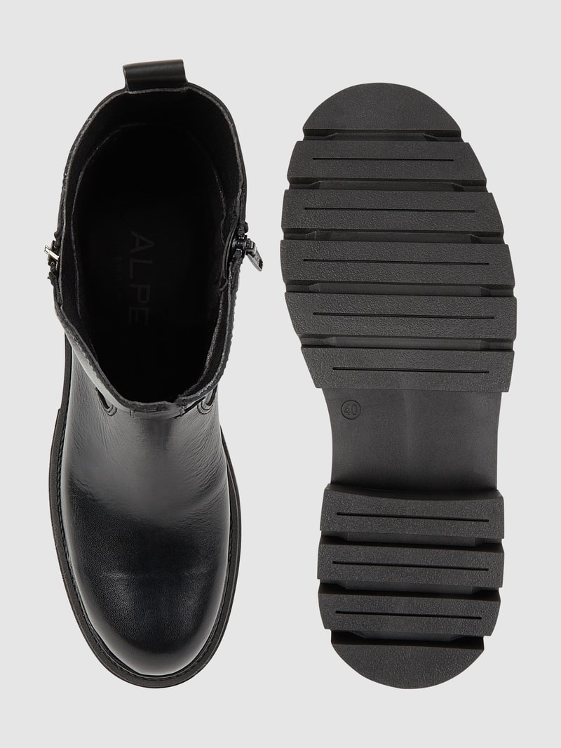 Stiefel aus Leder in schwarz