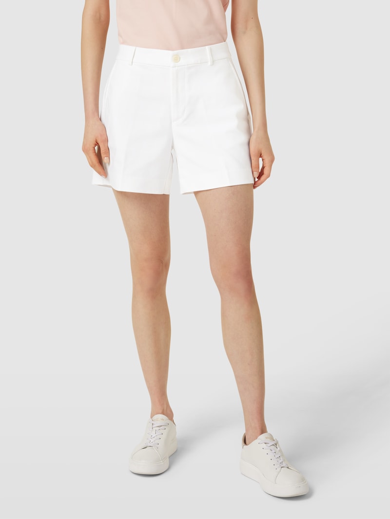 Shorts mit französischen Eingrifftaschen in weiß
