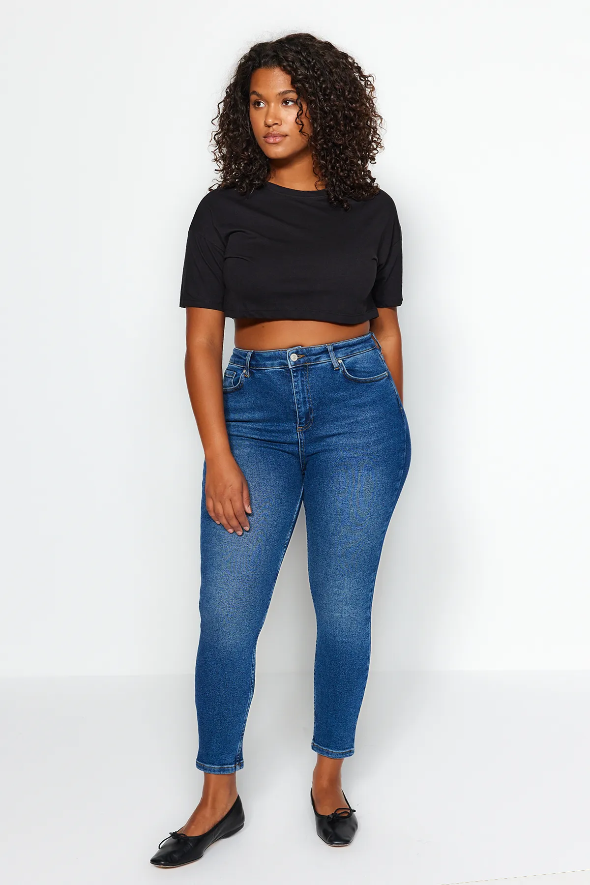 Trendyol Curve  Marineblaue, dehnbare Skinny-Jeans mit hoher Taille TBBAW24CJ00048