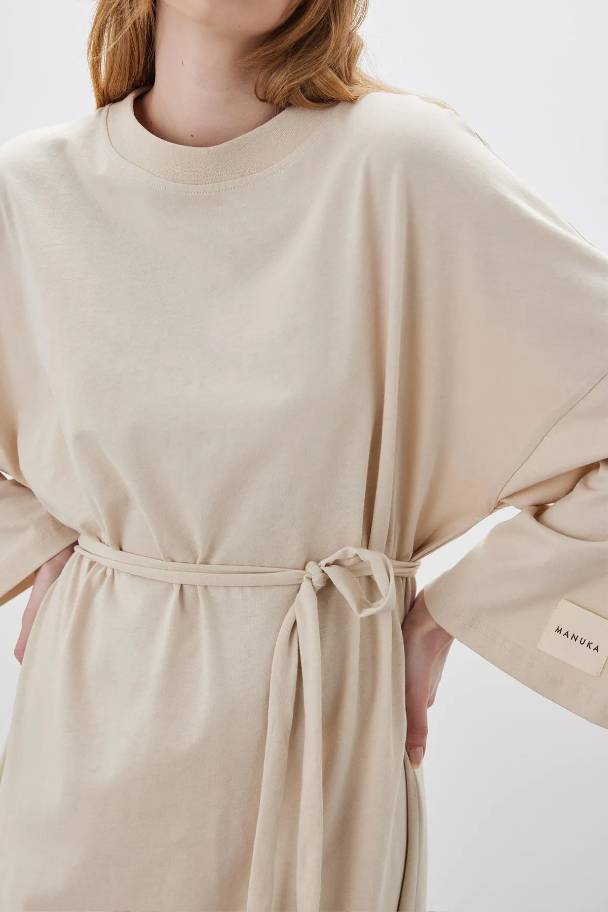 Manuka  Übergroßes langes Freizeitkleid Beige