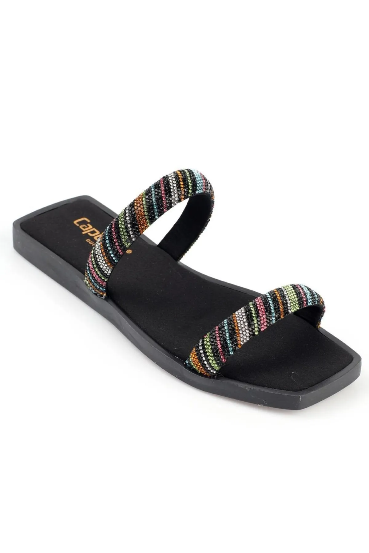 Capone Outfitters  Capone Blunt Toe Stone Banded Damenhausschuhe mit flachem Absatz
