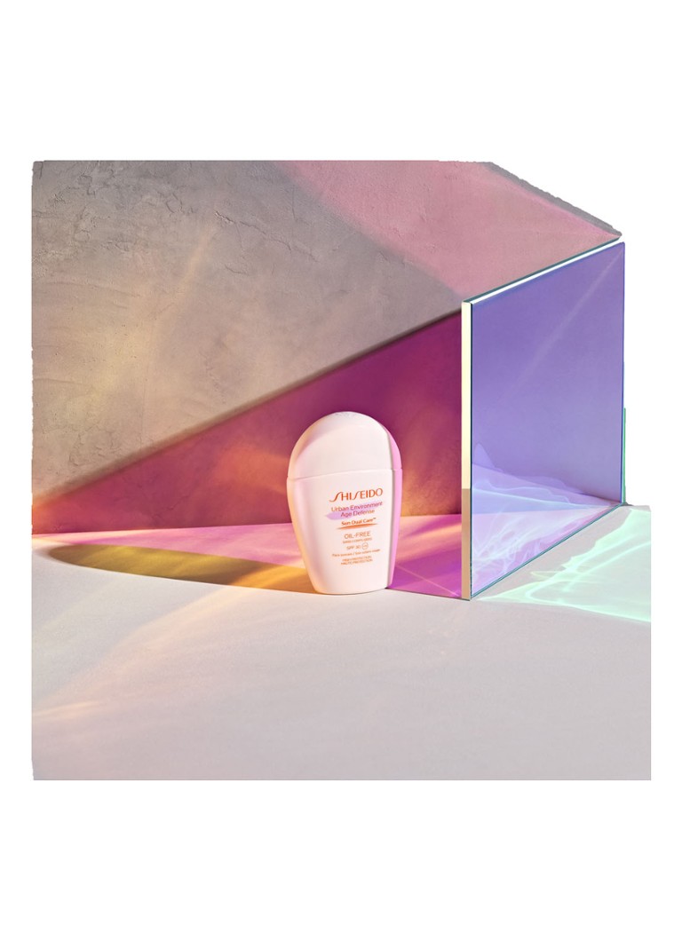 Shiseido Urban Environment Age Defense Crema solare viso senza oli SPF 30