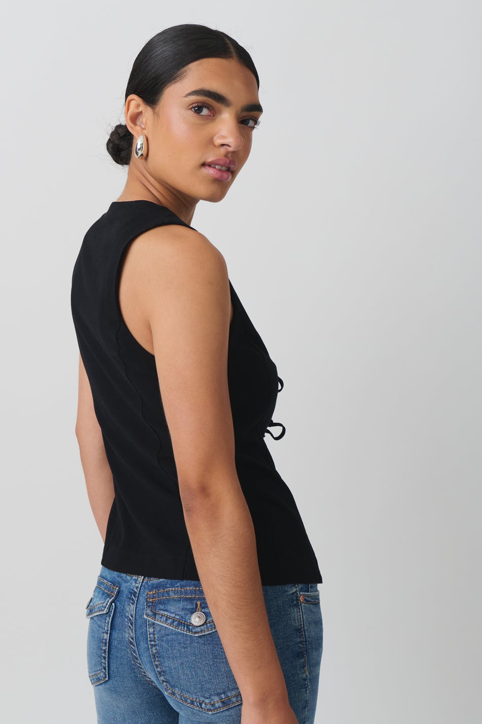 Linen blend tie vest