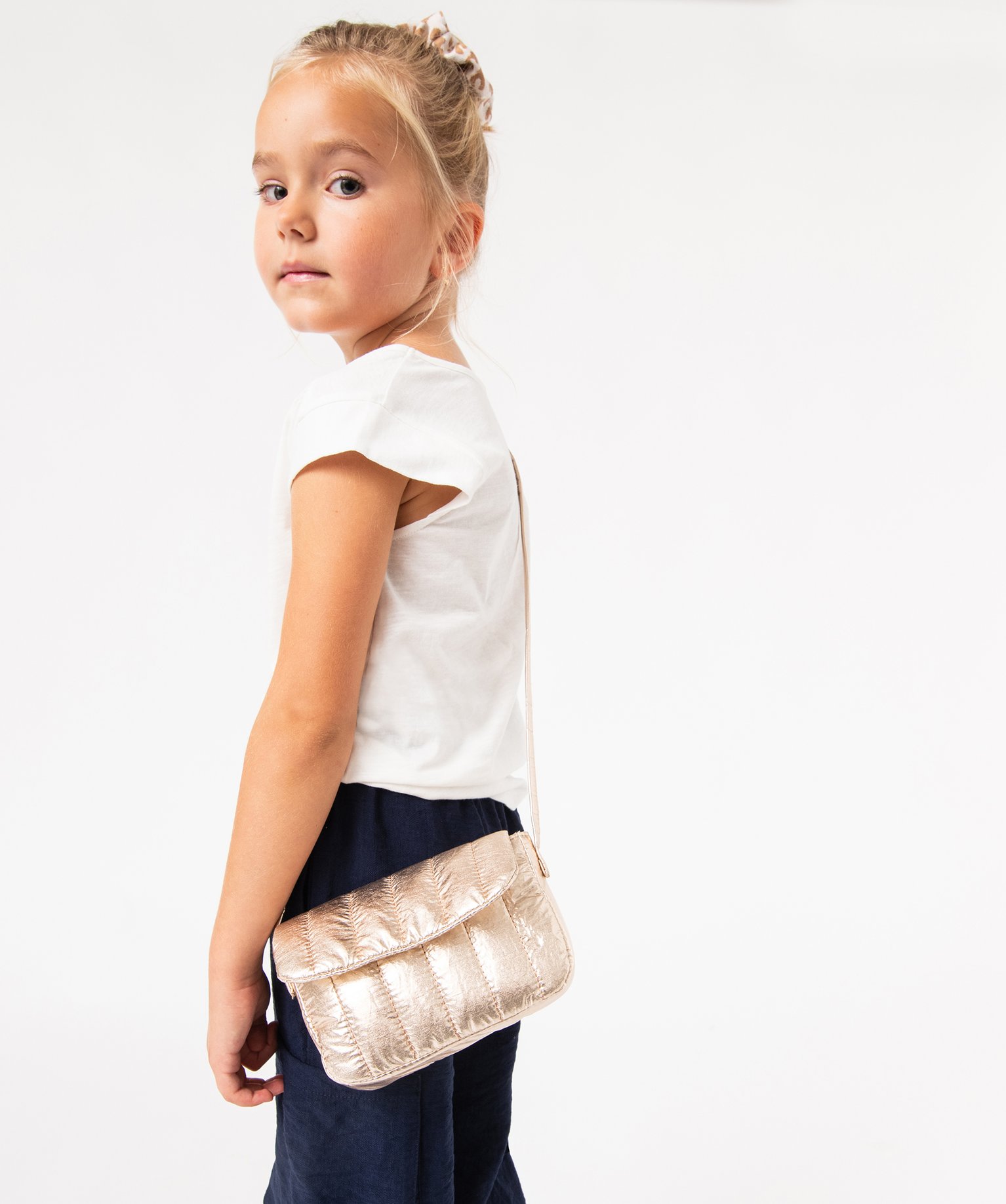 Sac besace compact et matelassé fille or | GEMO