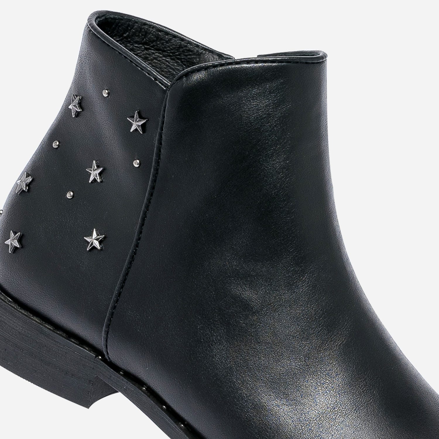 Boots noir avec clous et rivets étoiles