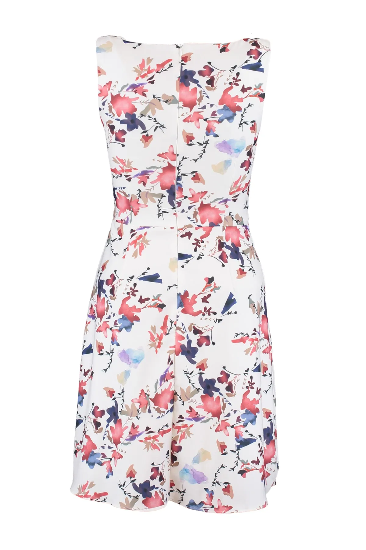 Trendyol Collection  Mehrfarbiges, florales Mini-Webkleid in A-Linie mit U-Boot-Ausschnitt TWOSS19WR0042