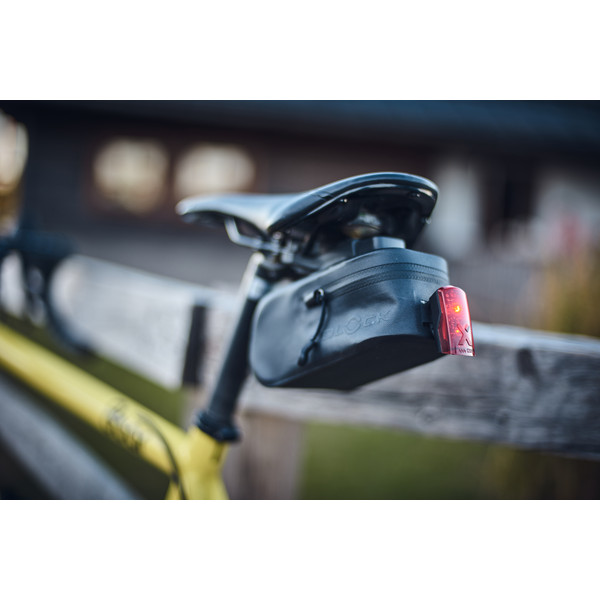 PUSH SADDLE BAG 600 + SADDLE BASE - Satteltasche