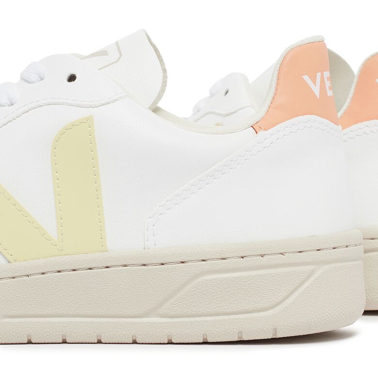 Veja Wmns V-10 white sun peach