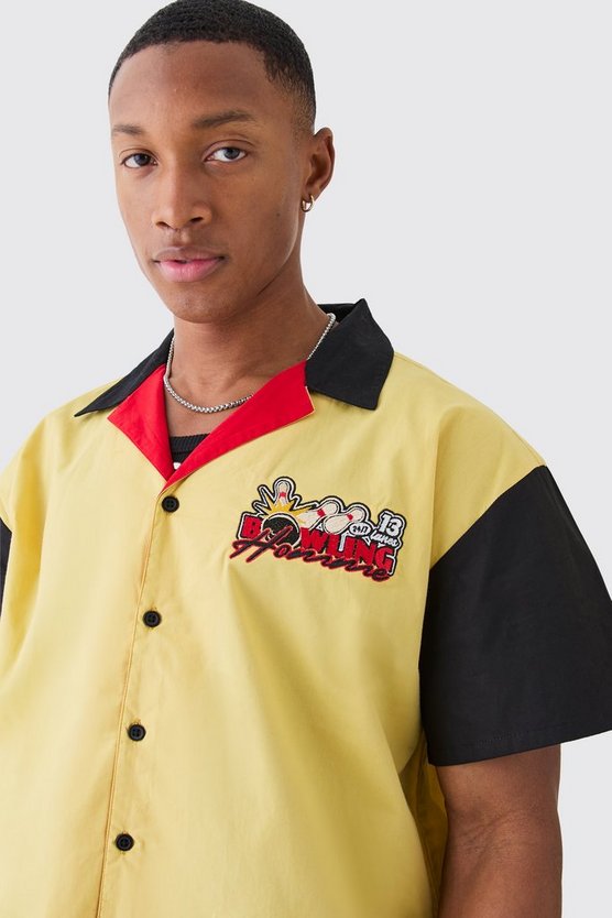 Kurzärmliges kastiges Homme Hemd