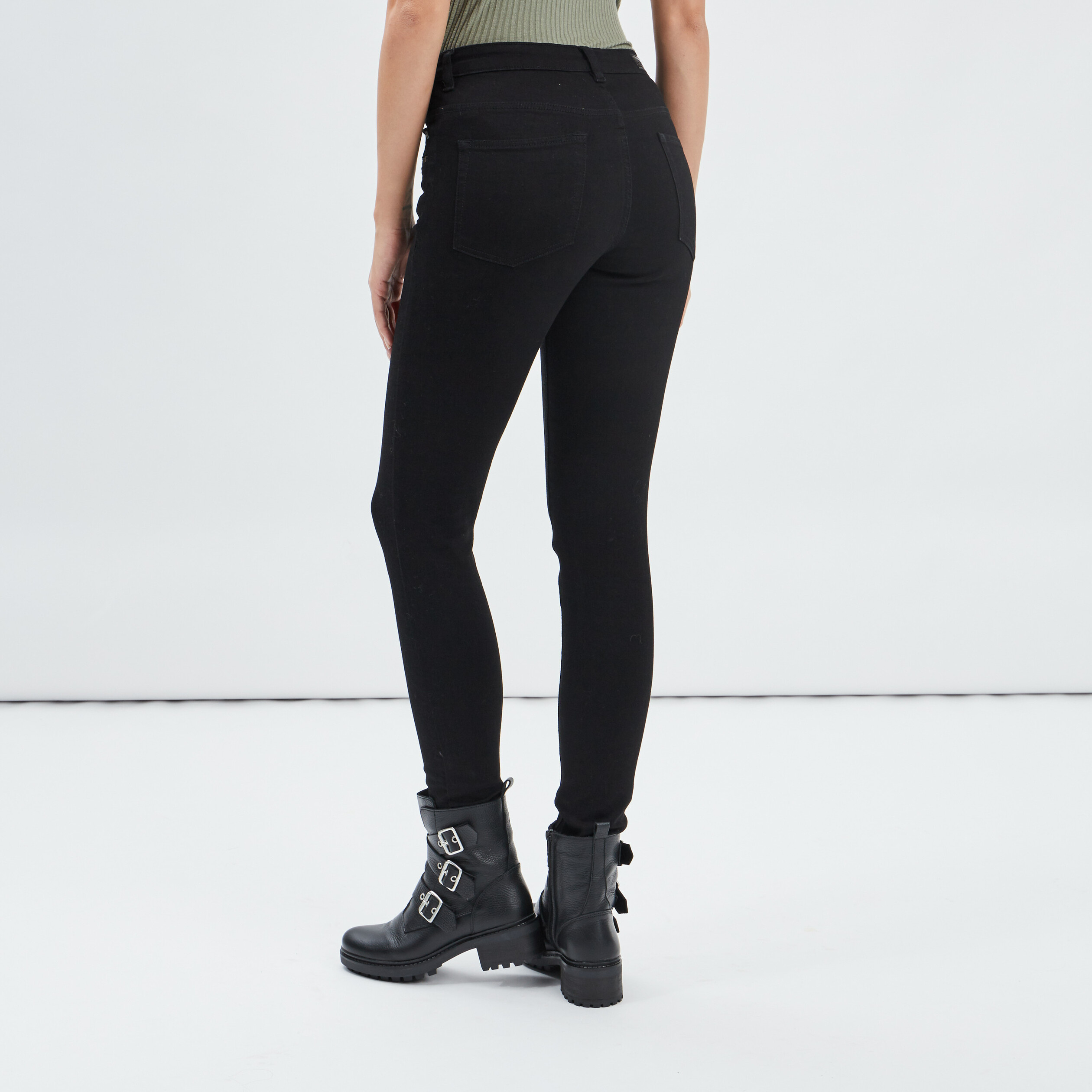 Pantalon skinny détails zippés noir femme | La Halle
