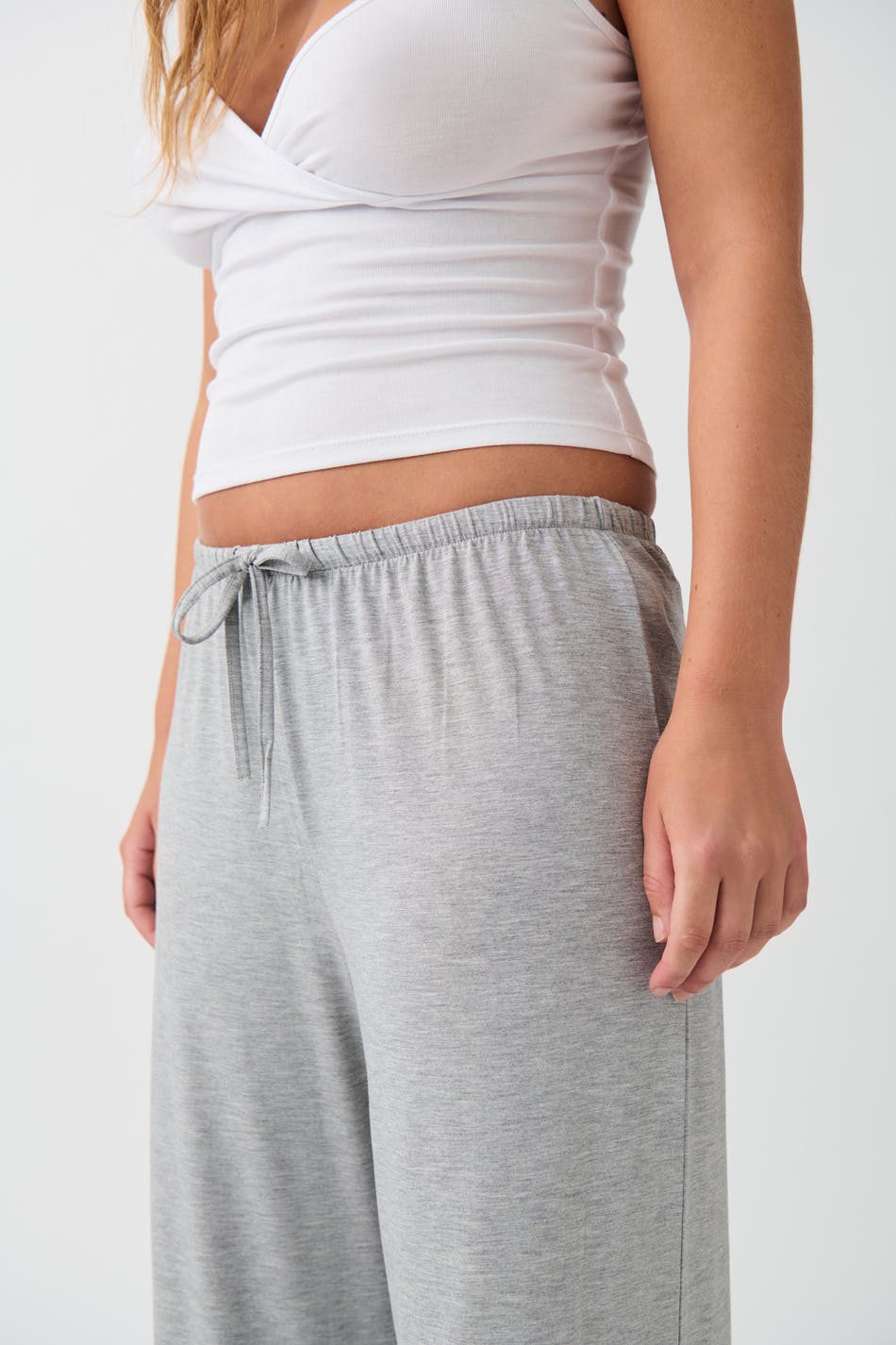 Drawstring wide trousers