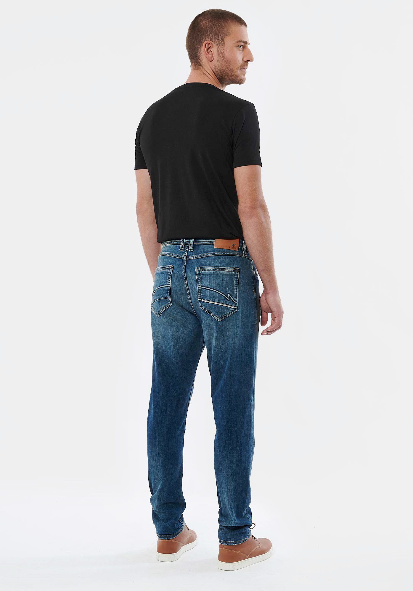 TYREL  Jean bleu slim tapered homme