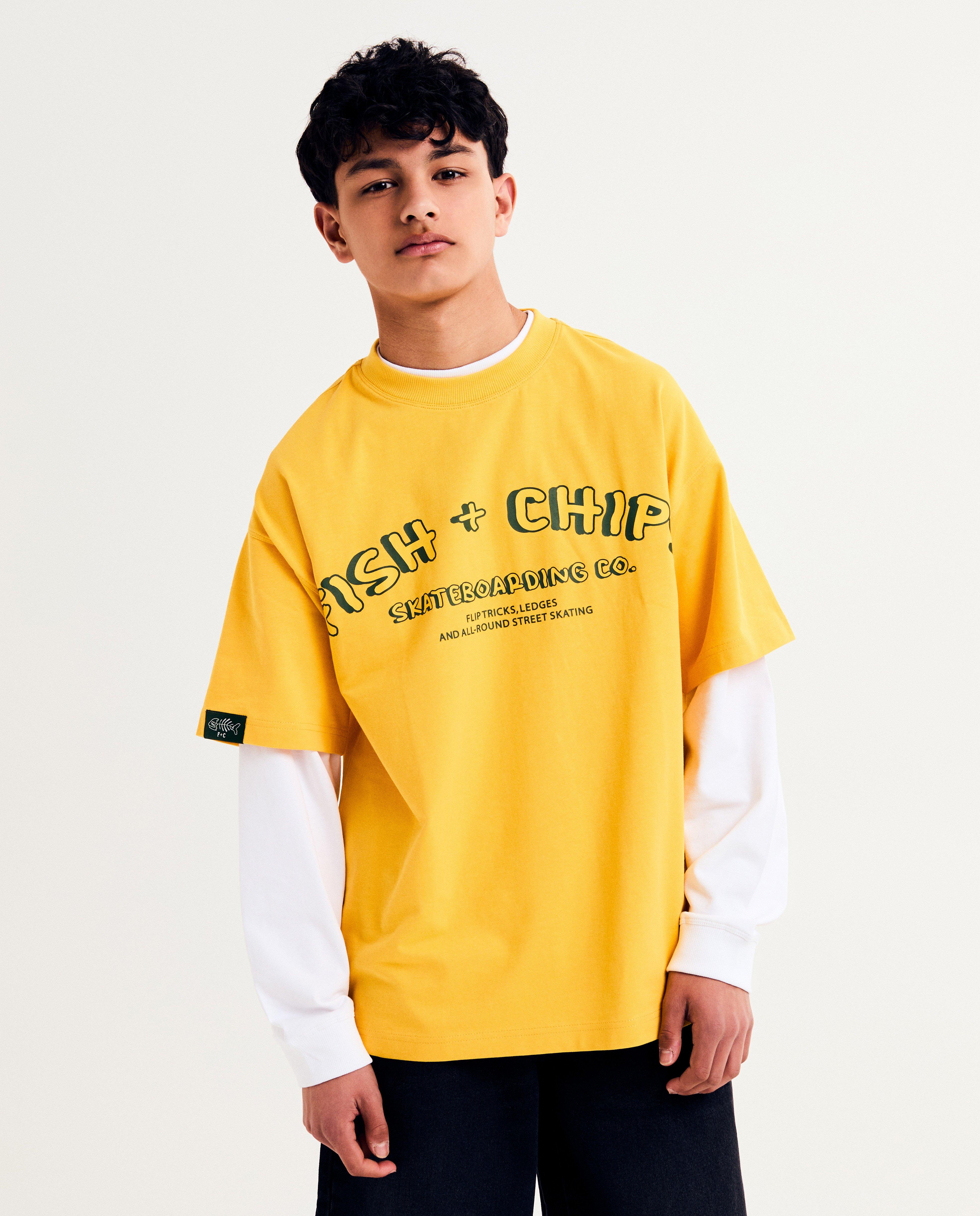 Tricou Fish & Chips cu inscripție, croială lejeră, galben