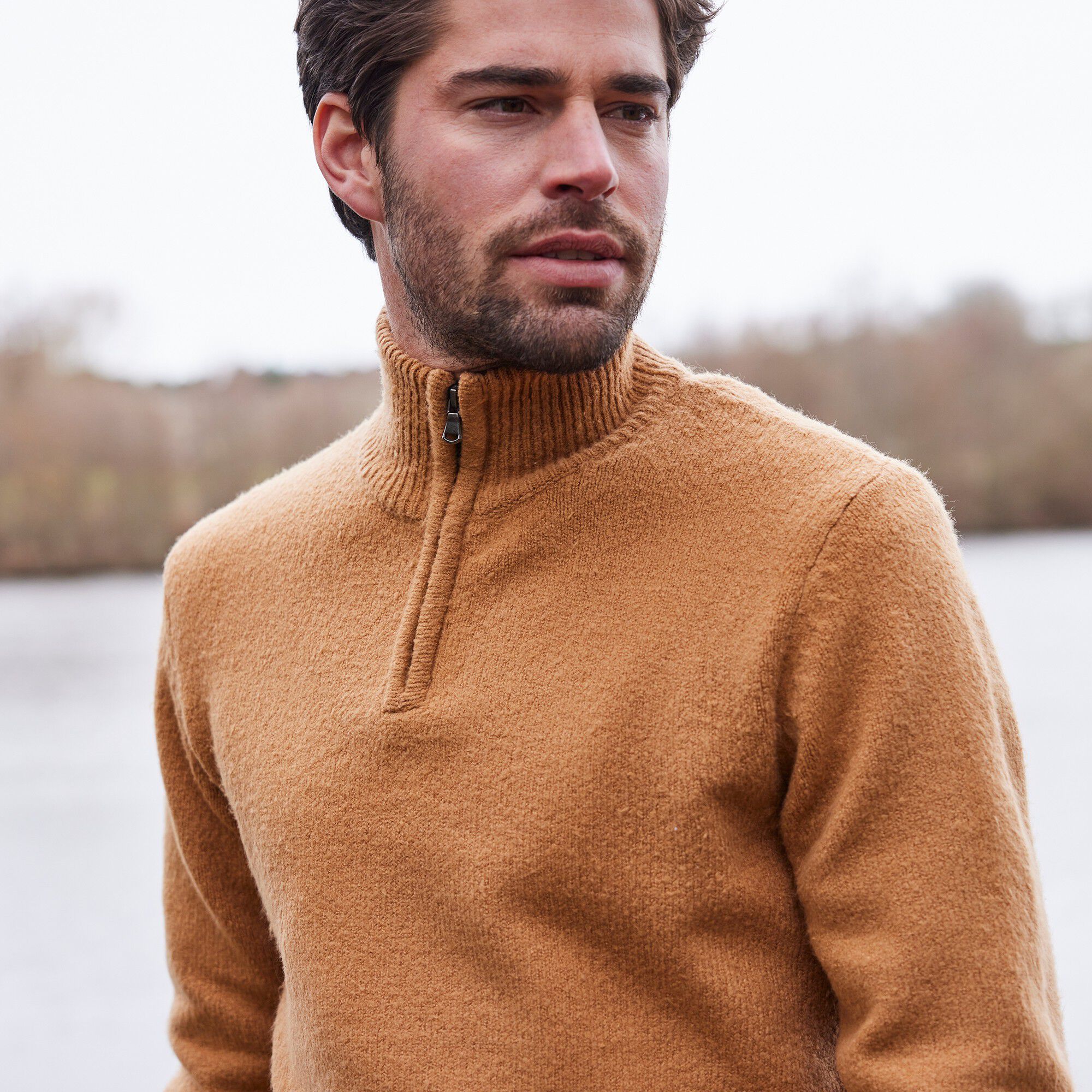 Pull col montant zippé en jersey avec polyester recyclé(1)