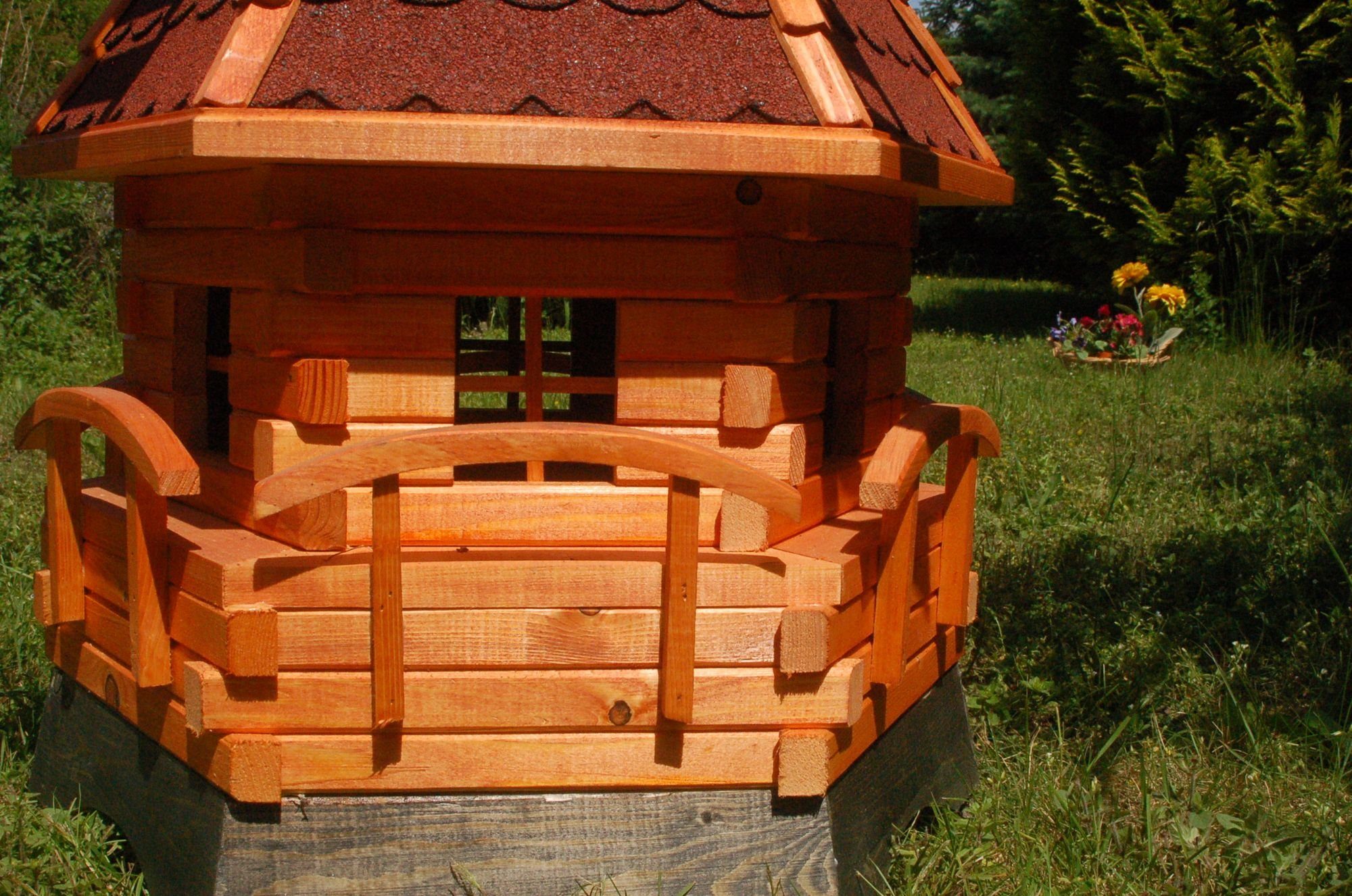 DSH DEKO SHOP HANNUSCH Gartenfigur Windmühle mit Gauben und Solar-Beleuchtung – Höhe 1,4 Meter