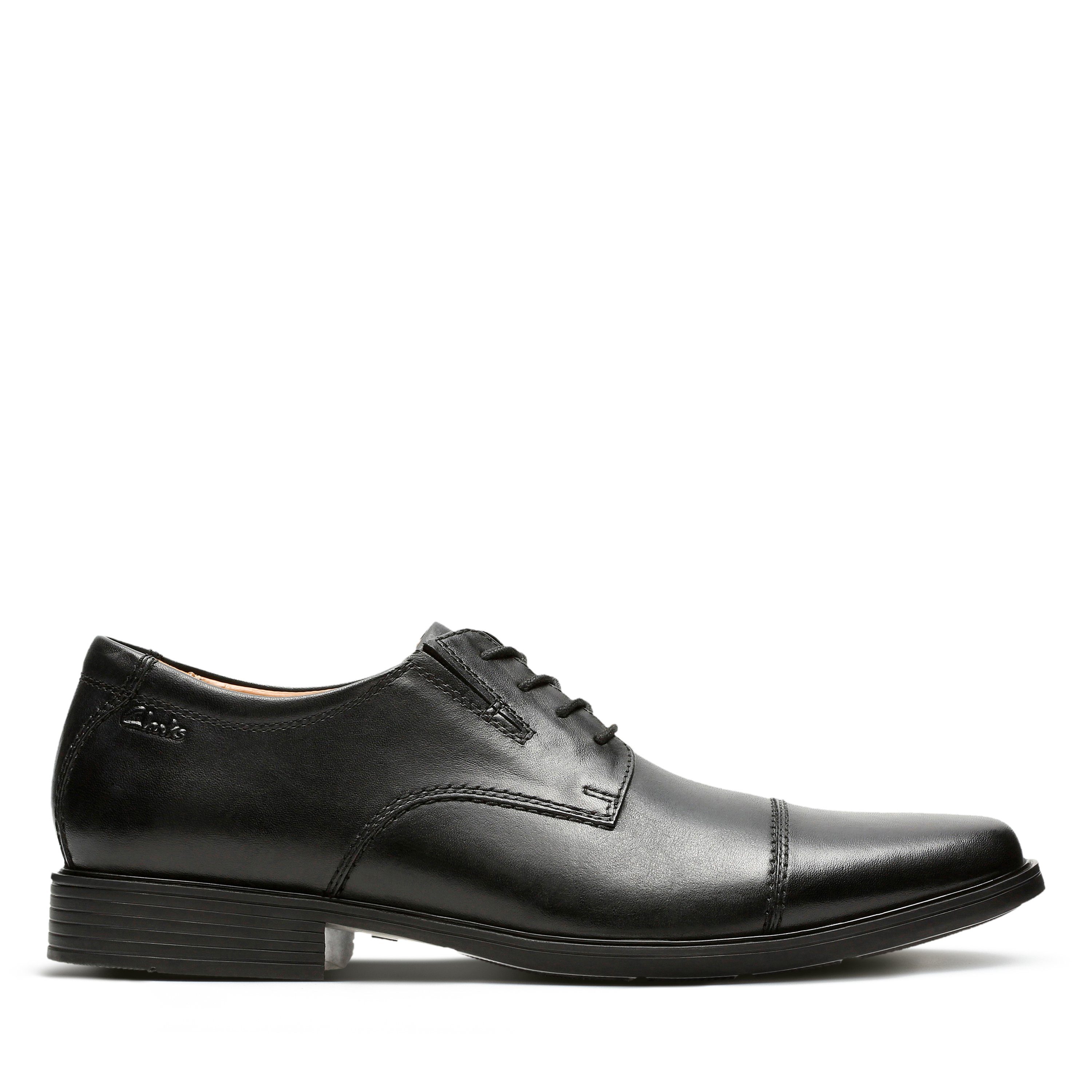 Clarks Tilden Cap Schnürschuh mit modischer Quernaht