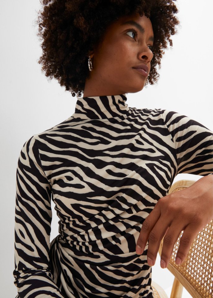 Kleid mit Schlitz