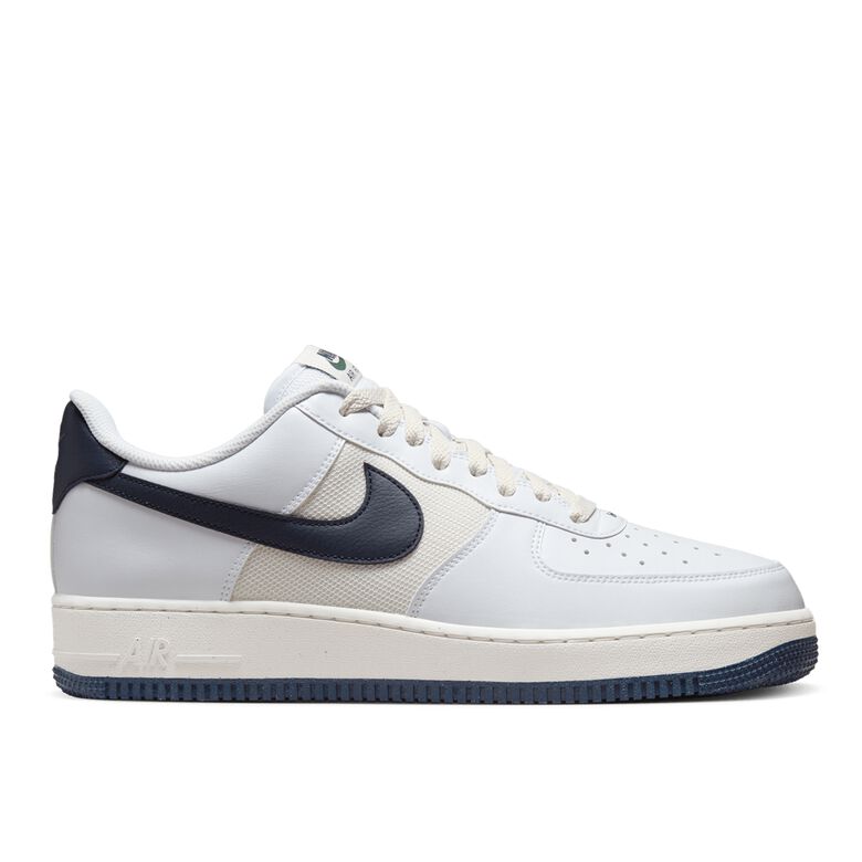 NIKE Air Force 1 '07 
