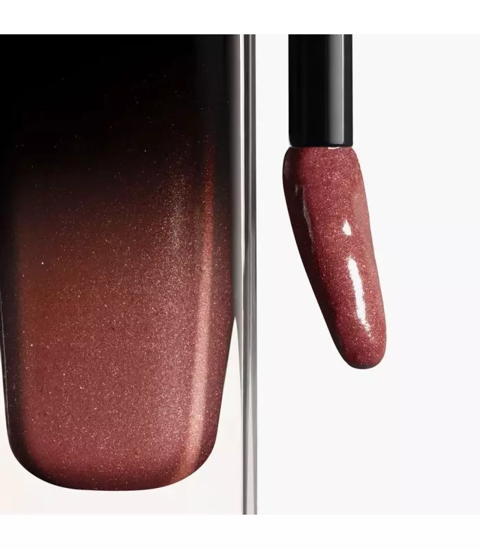 ROUGE ALLURE LAQUE Le rouge liquide brillant ultra tenue
