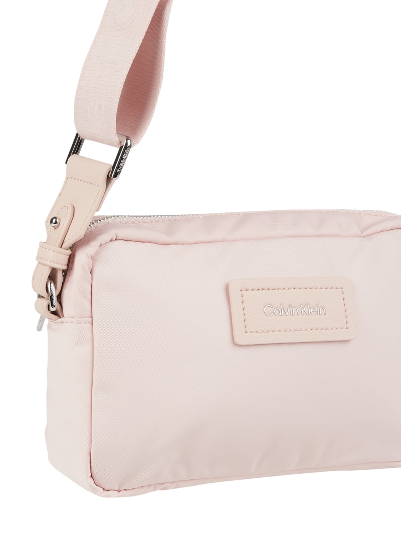 Camera Bag aus Textil in rosé