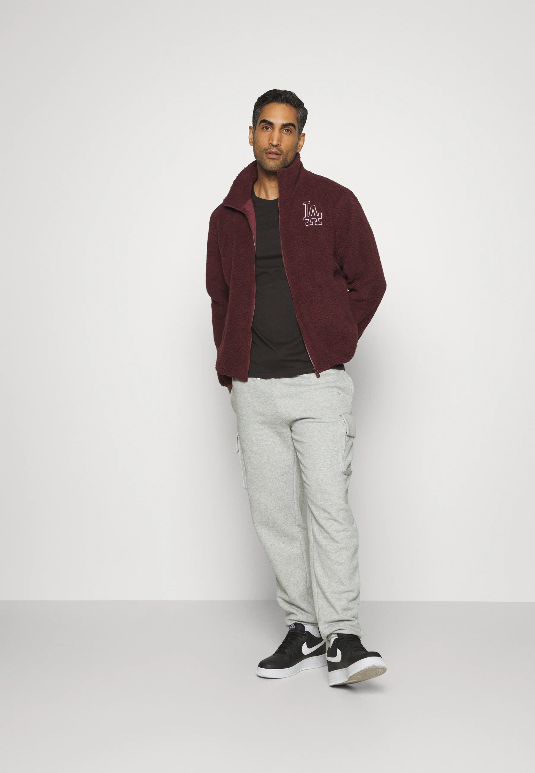 Chaqueta polar Sherpa de los Dodgers de Los Ángeles de la MLB de New Era