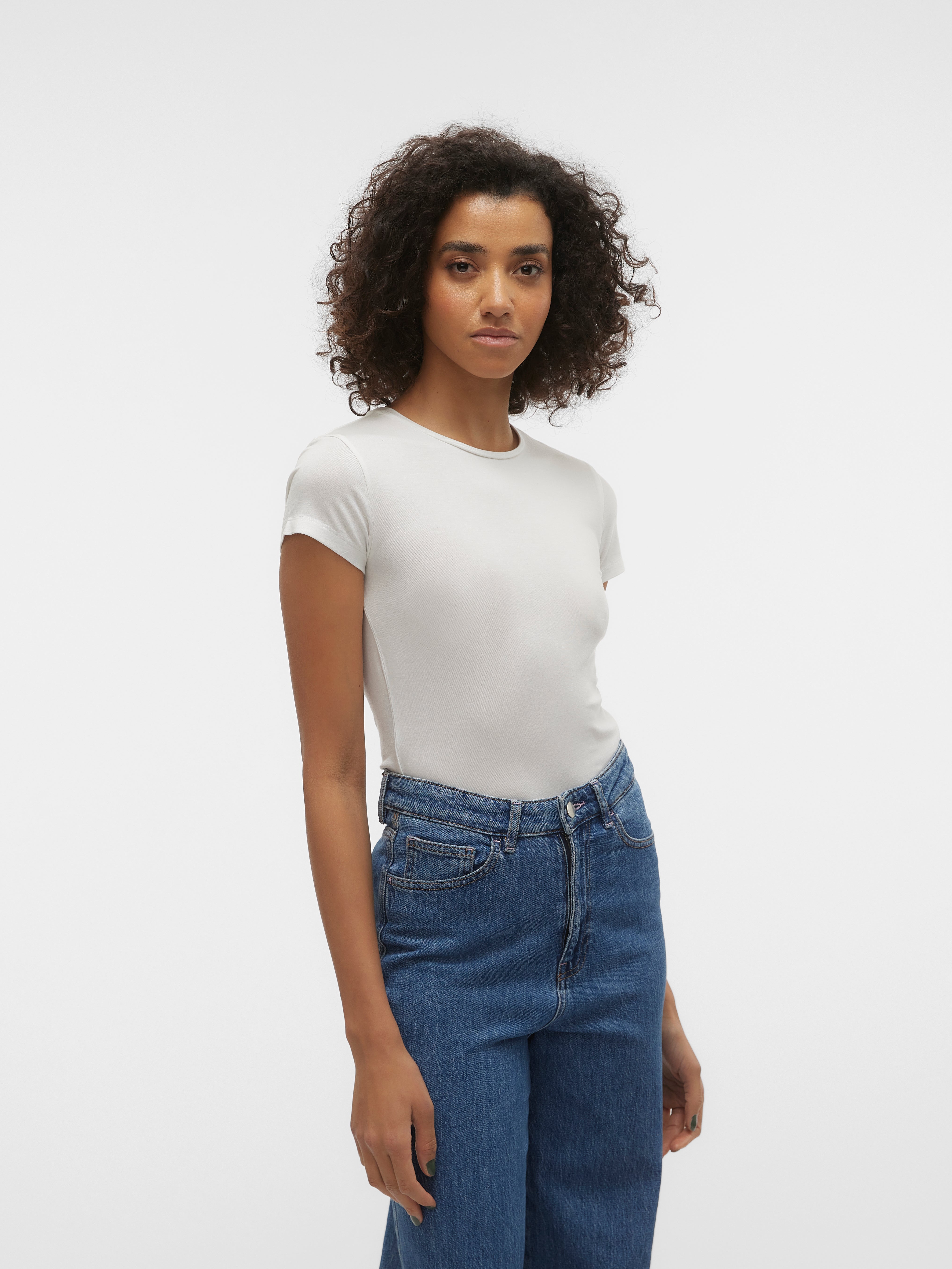 AWINES Top