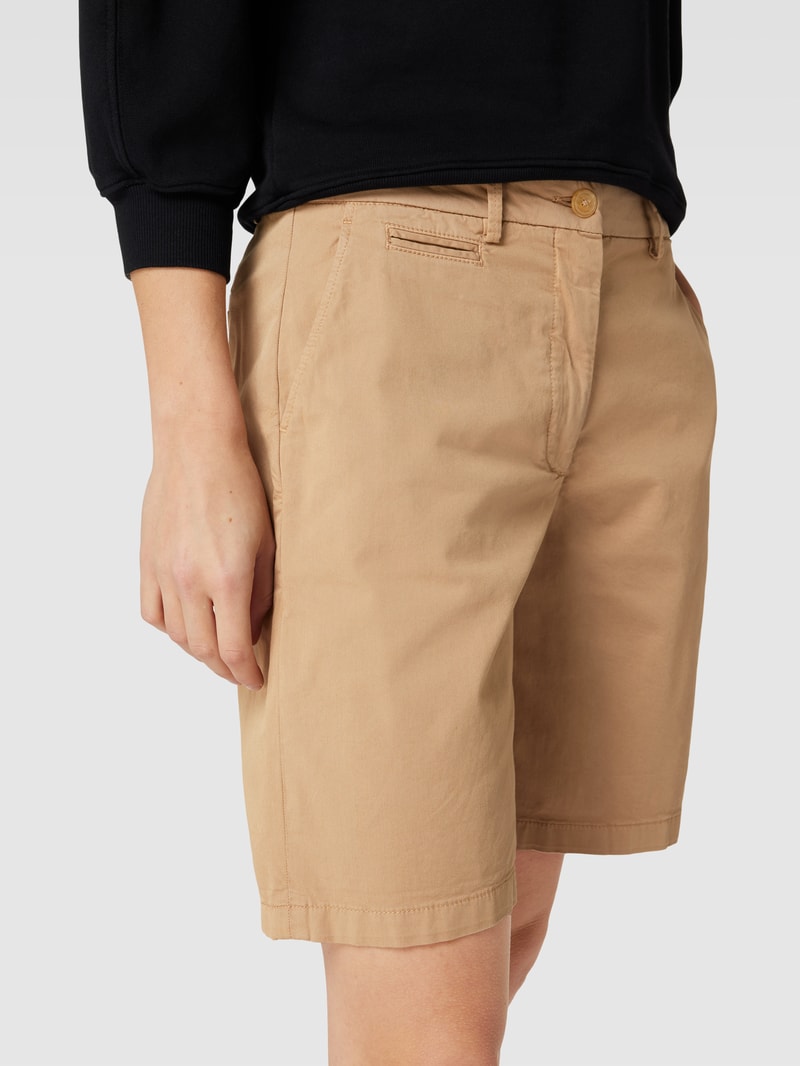 Chino-Shorts mit Label-Stitching in beige