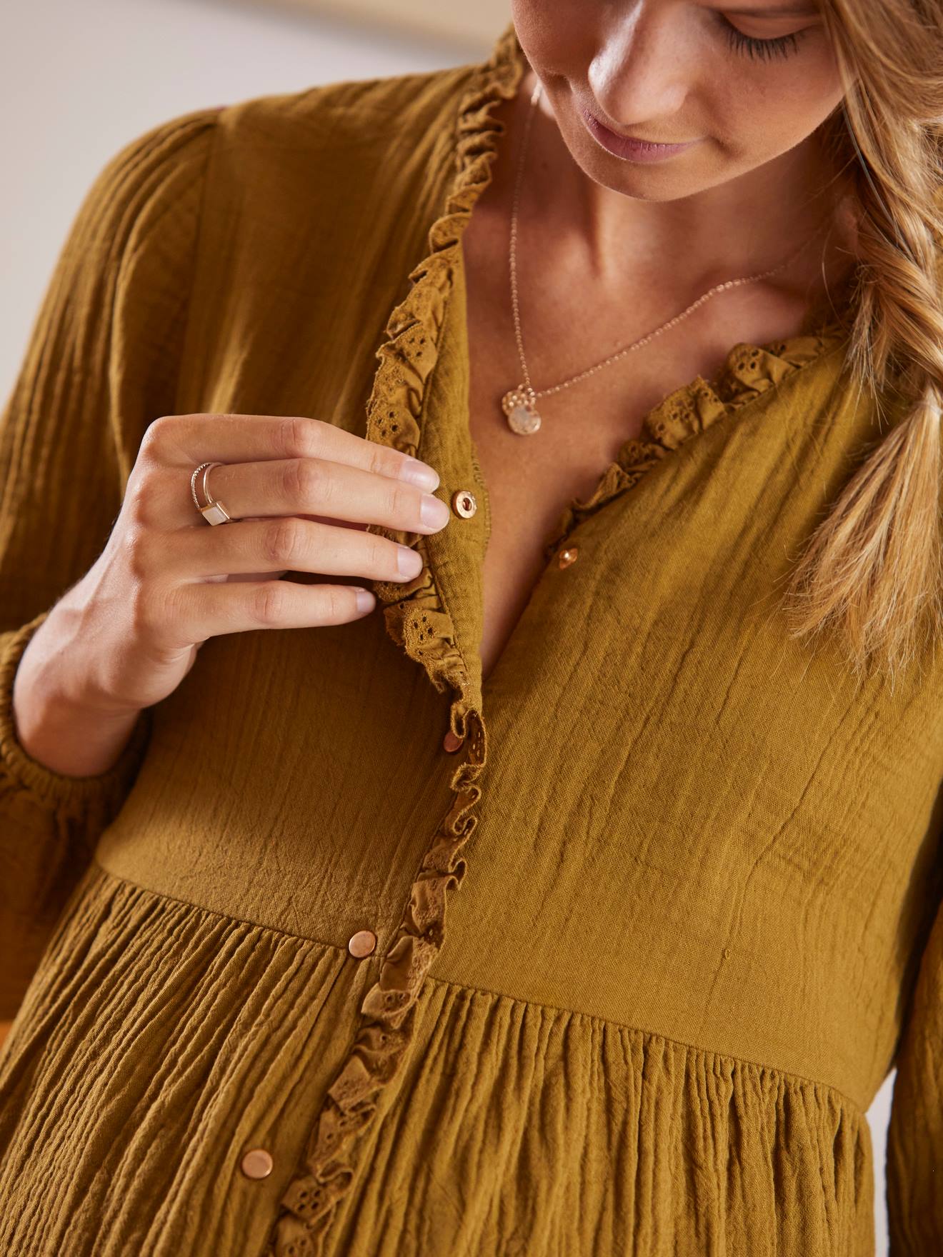 Blouse gaze de coton de grossesse et d'allaitement kaki