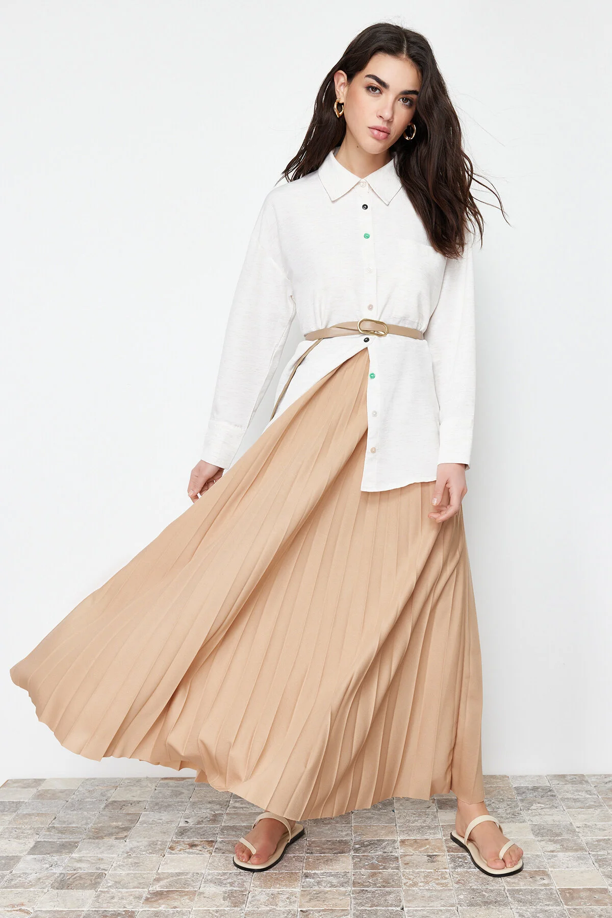 Trendyol Modest  Beigefarbener, plissierter Strickrock TCTSS24EE00005