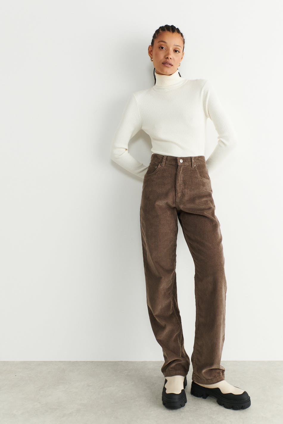 Straight cord trousers