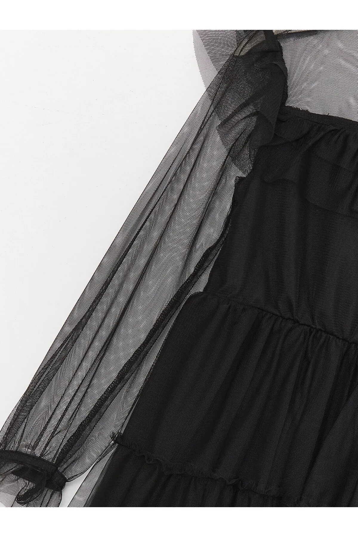 LC Waikiki  Langärmliges Mädchenkleid mit Rundhalsausschnitt
