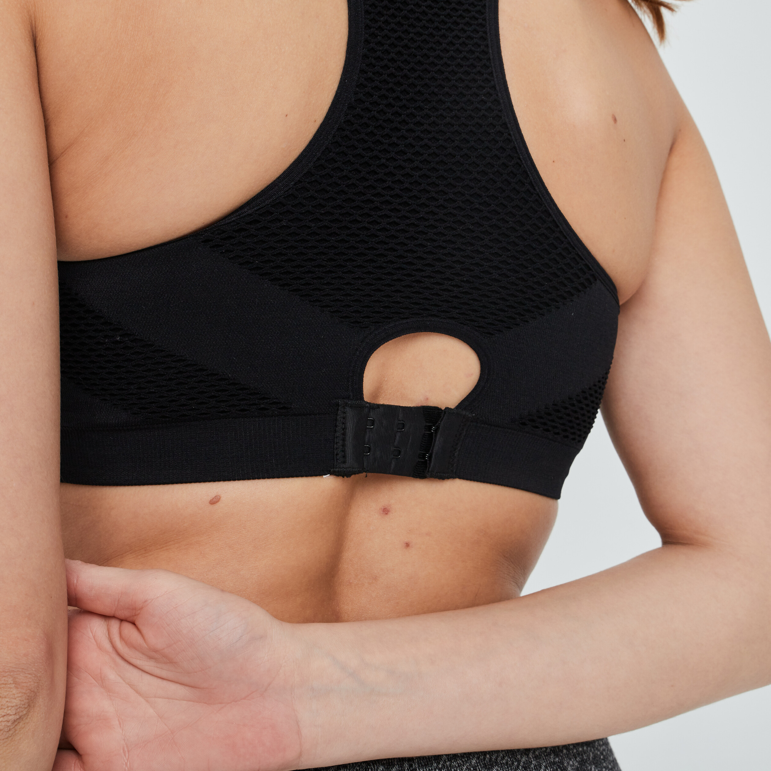 Brassière microfibre dos nageur noir femme | La Halle