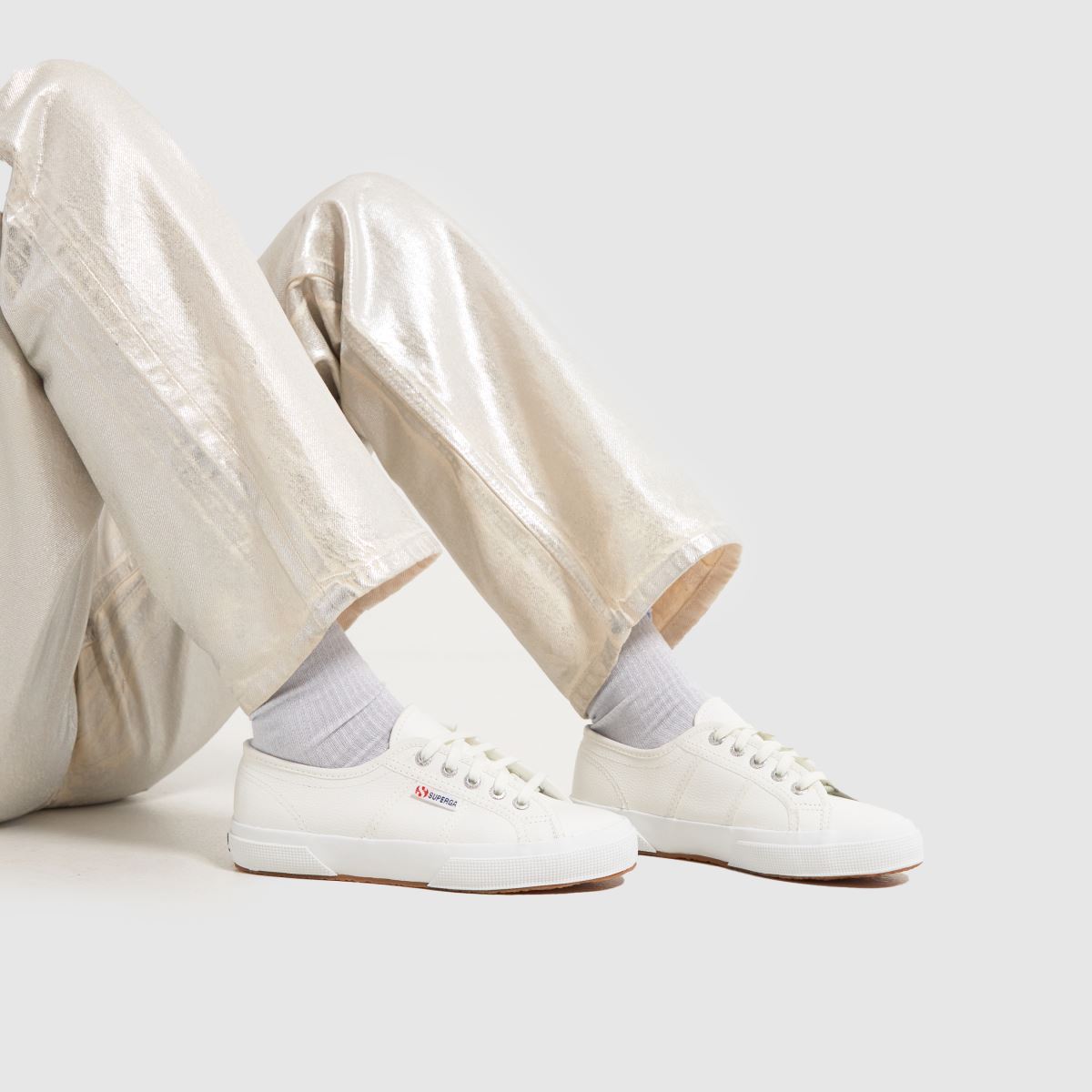 Superga 2750 – Vita lädersneakers