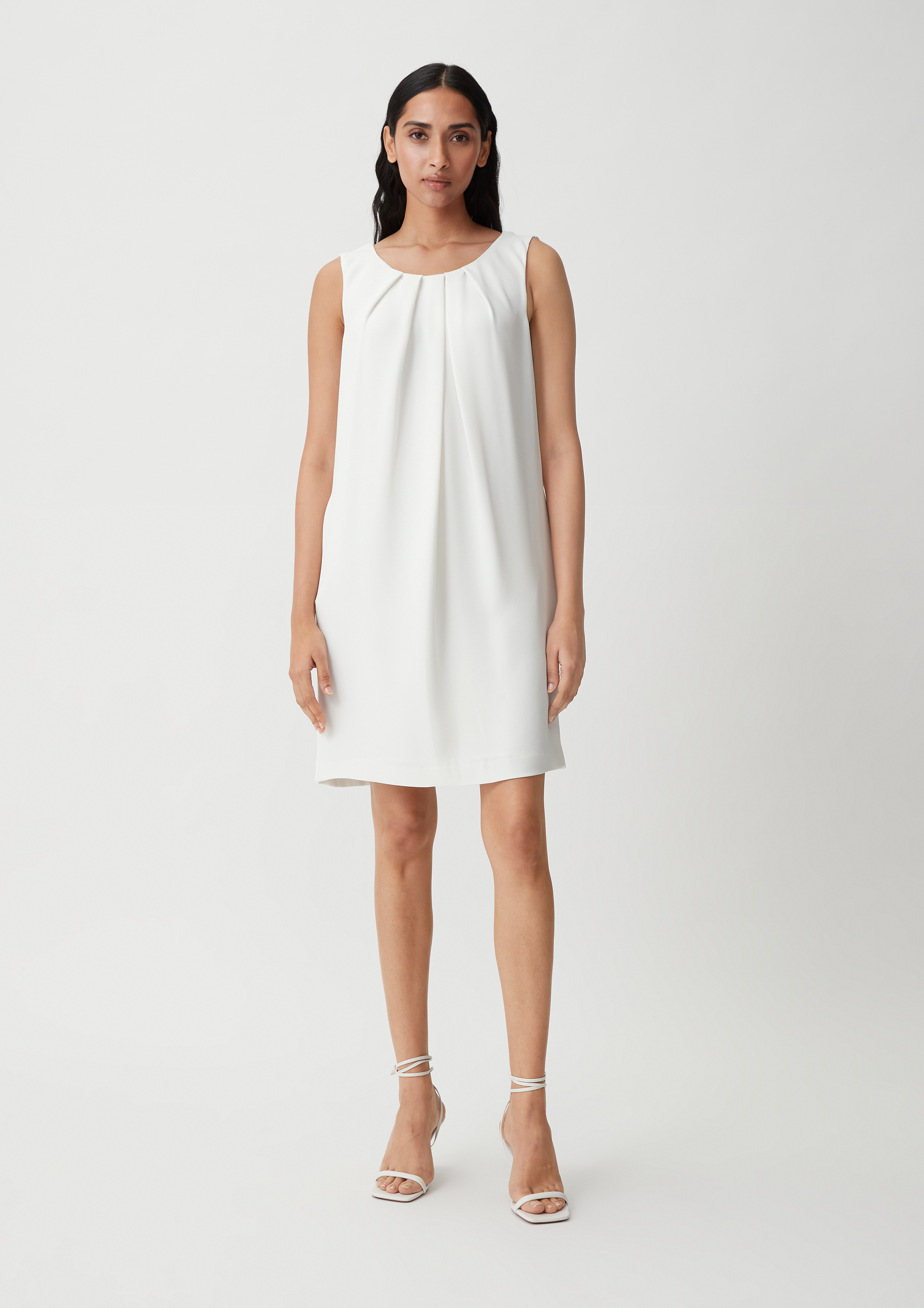 Kleid mit Crêpestruktur - weiß