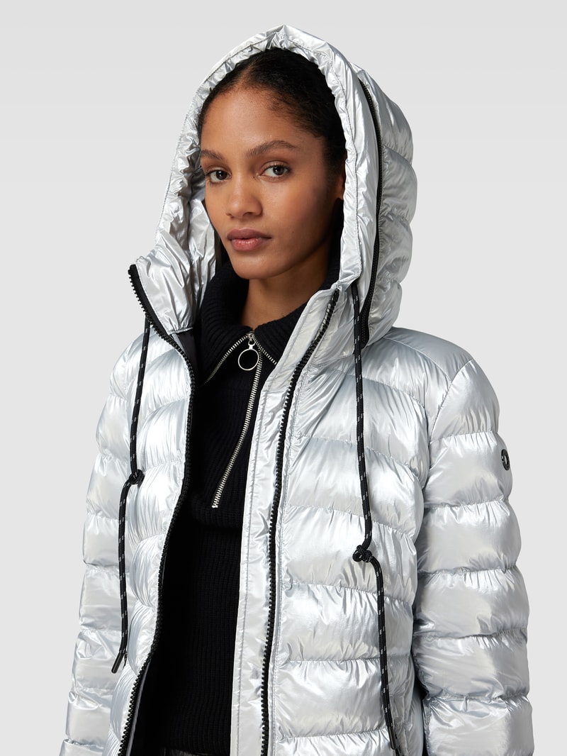 Steppjacke mit Kapuze in silber