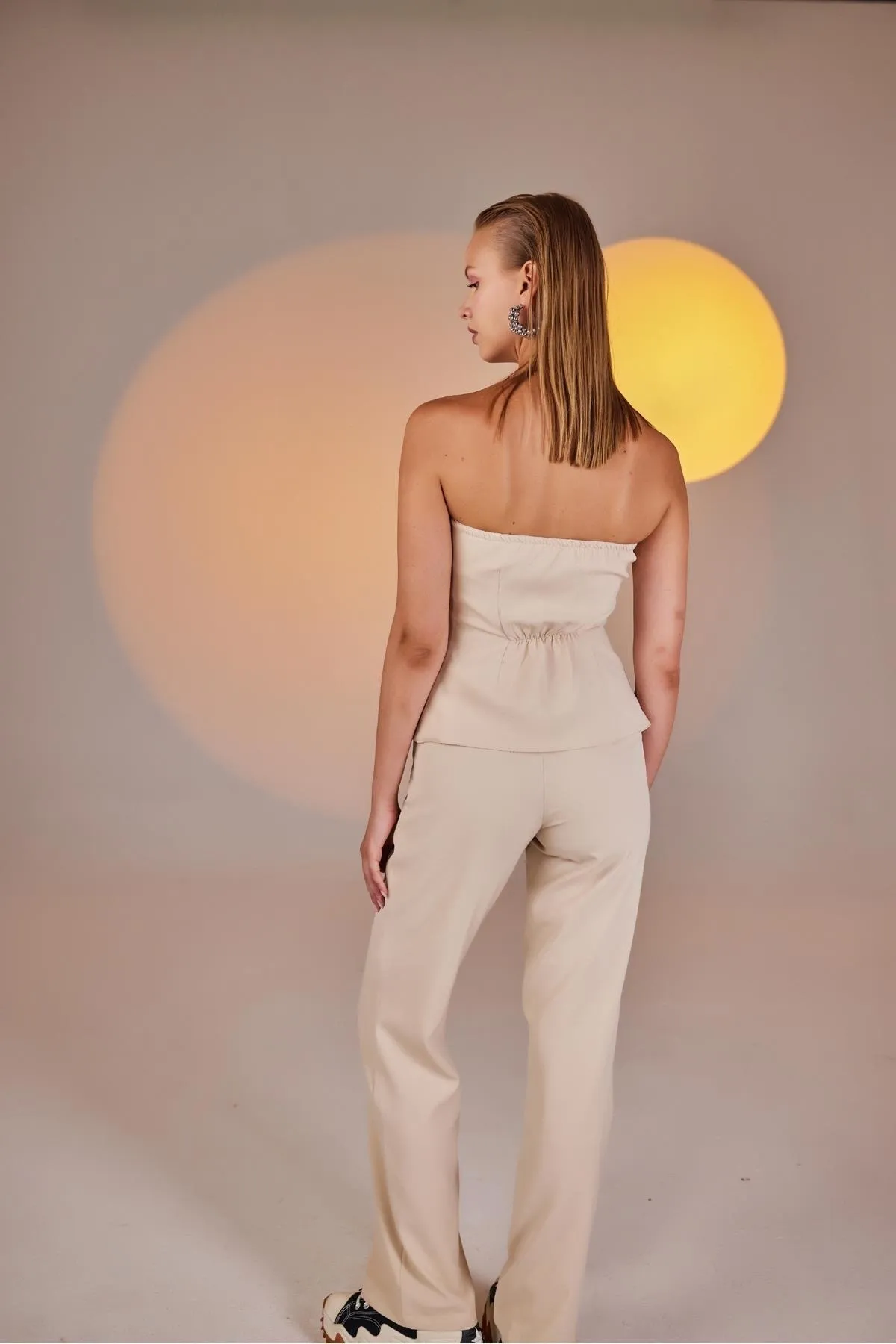 HOLLY LOLLY  Panky-Hose aus Stoff mit hoher Taille und Knopfverschluss in Beige