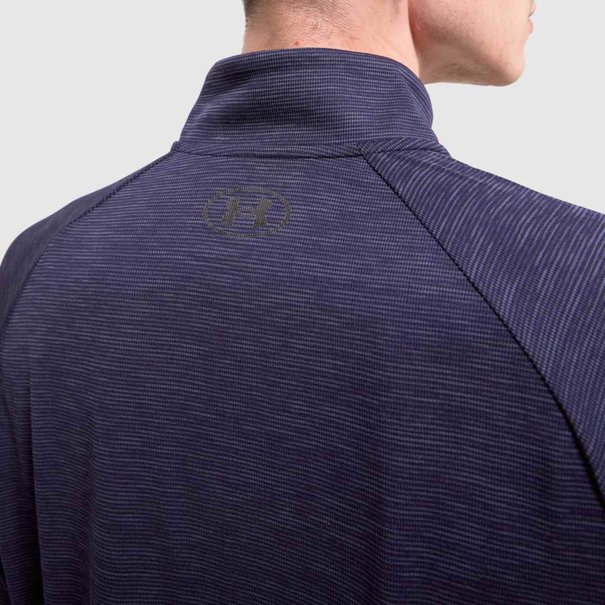 Under Armour tech texturált félcipzáras pulóver sötétkék színben