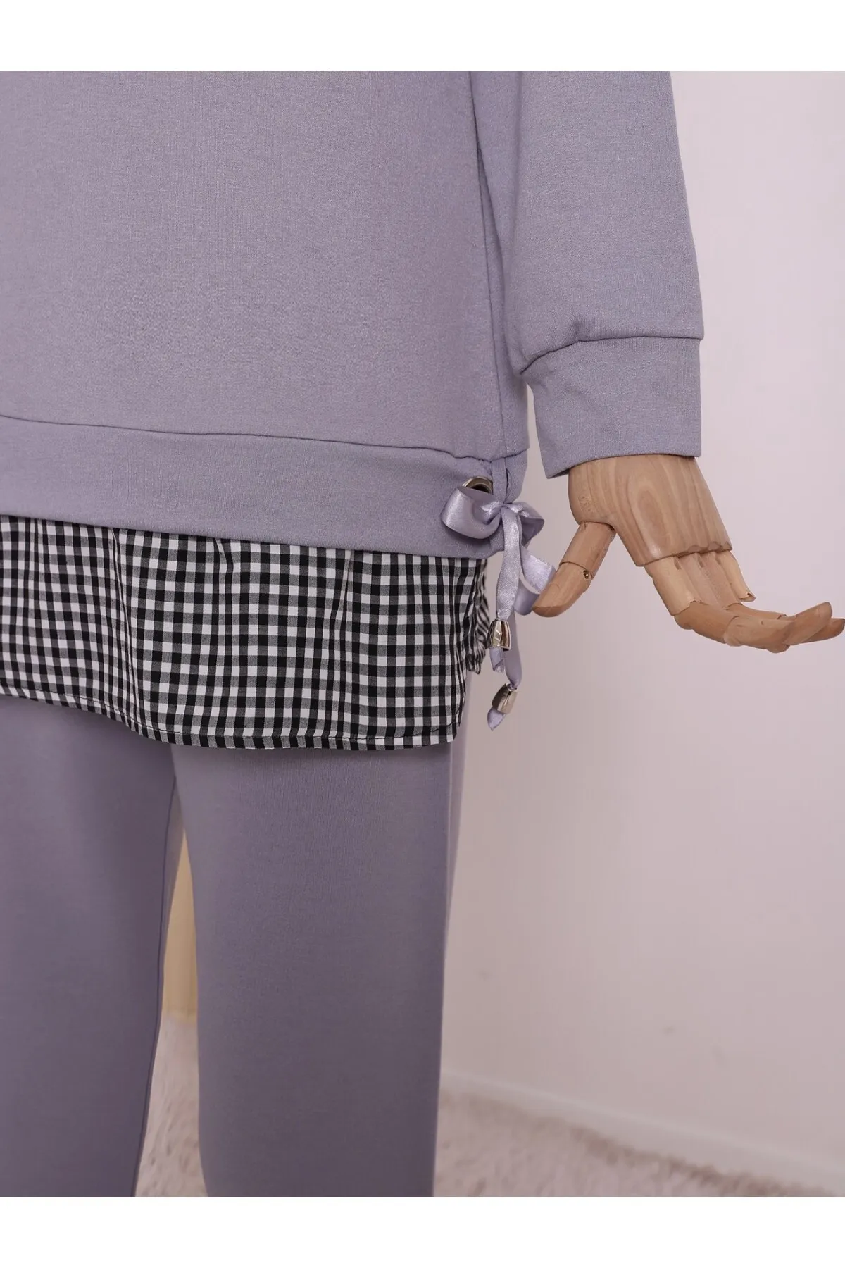 Modamorfo  Hemd-detaillierter Hijab-Anzug mit Spitzenrock