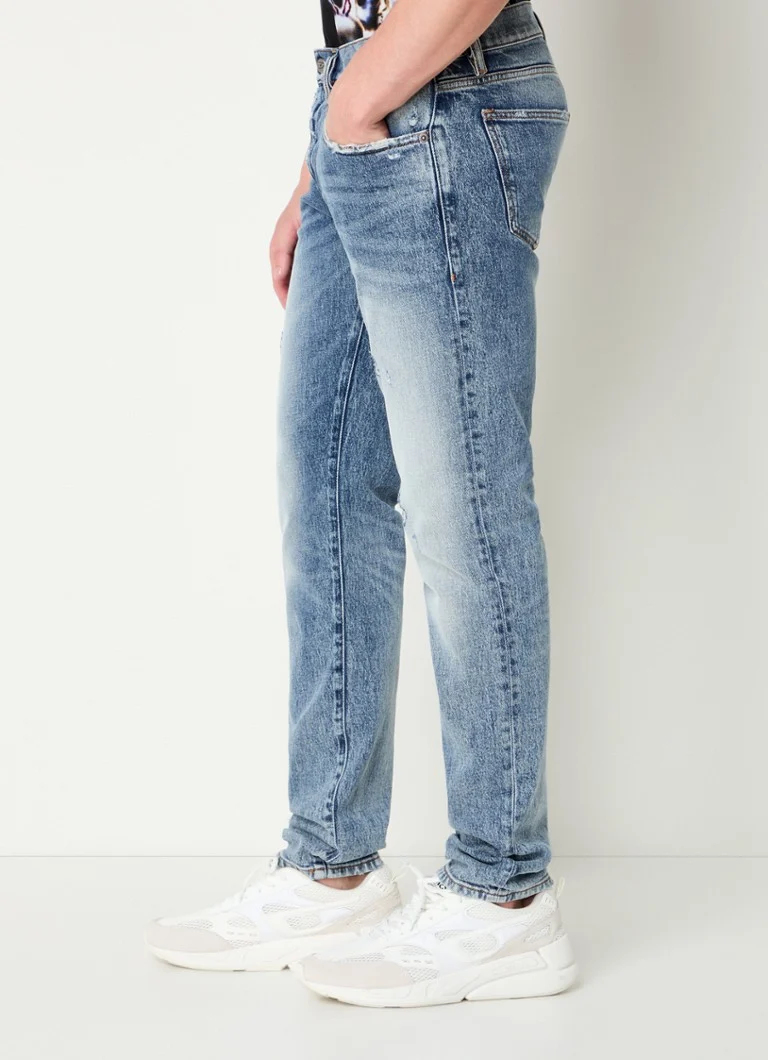 Jeansy Diesel D Strukt slim fit 2019 z przetarciami