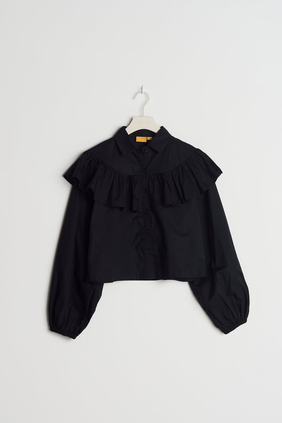 S frill blouse